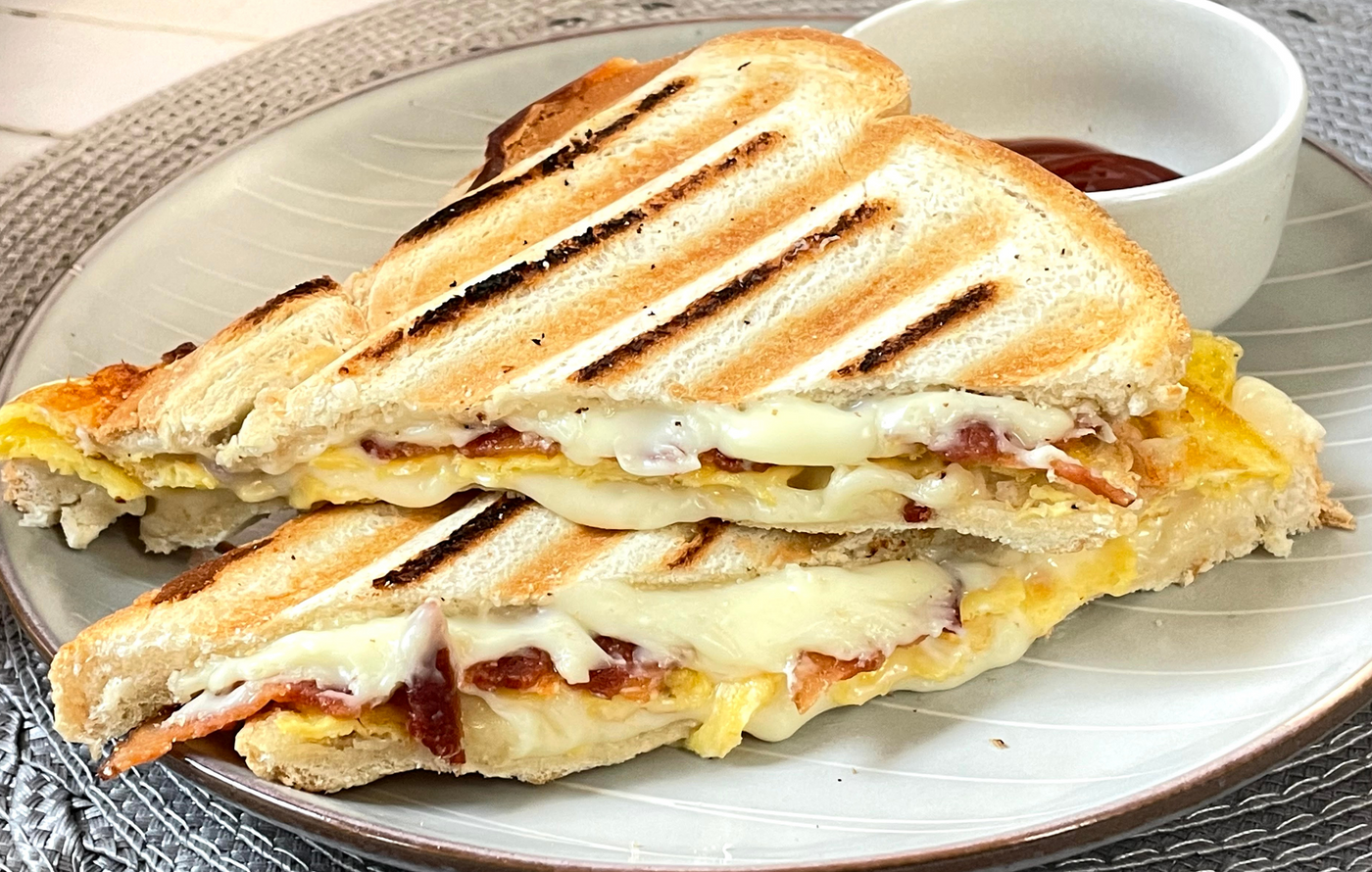 The Rise & Shine: Traditional Breakfast Sandwich